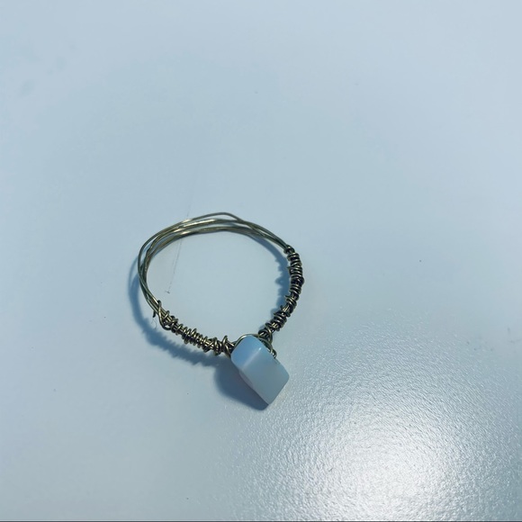 HANDMADE GOLD WIRE STONE RING 19mm - Picture 3 of 6